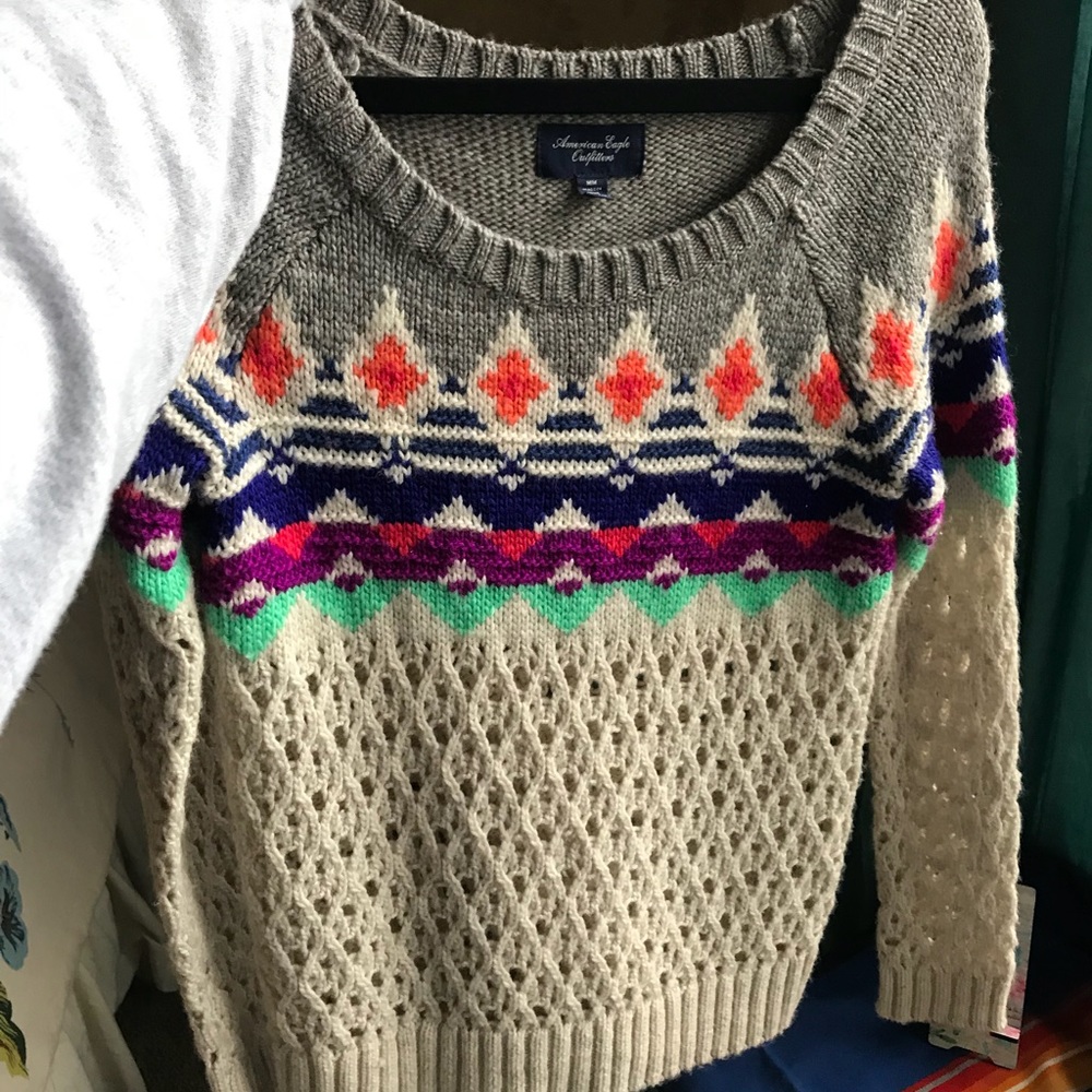 American Eagle sweater